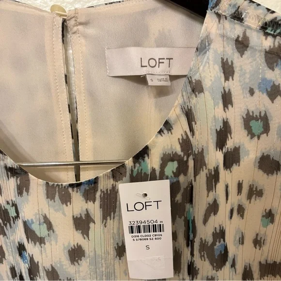 LOFT Abstract Print dress in Cream and Blue - Picture 5 of 7